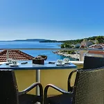 Apartment Apartment Villa Andjelka-7 By Interhome