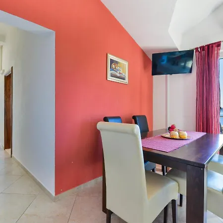 Apartman Apartment Villa Andjelka-7 By Interhome *